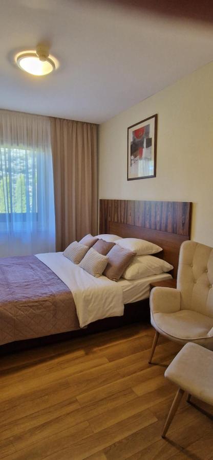 קרושיצה Hotel Ostaniec מראה חיצוני תמונה