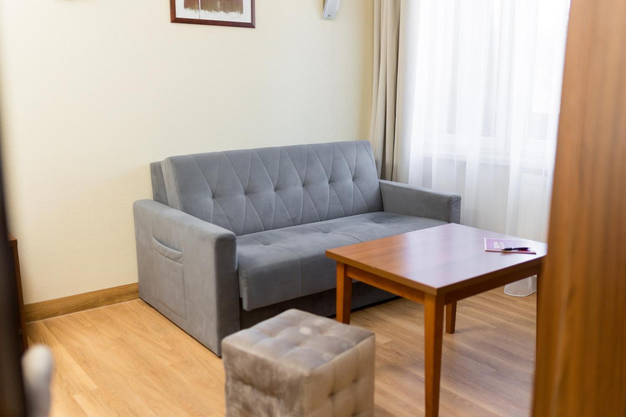 קרושיצה Hotel Ostaniec מראה חיצוני תמונה